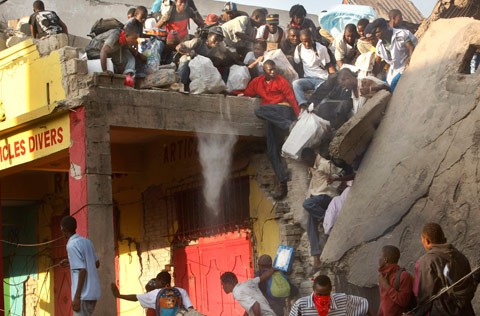 Haiti-aid480.jpg