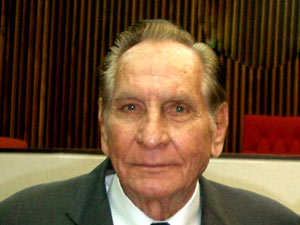 Charles top