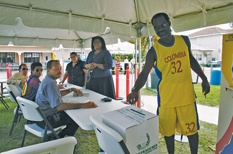 LOCALColombiansvoteSTORY