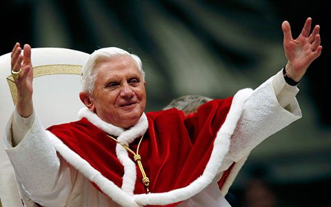 WORLDpopeSTORY