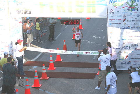SPORTSmarathonwinnerSTORY1