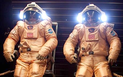 FEATMockMarsmissionSTORY