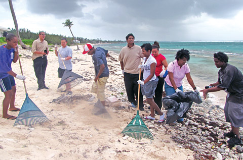 LOCALHelppickanEarthSTORY
