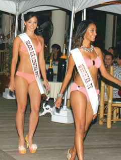 miss-cayman-fashion-show-swimsuit